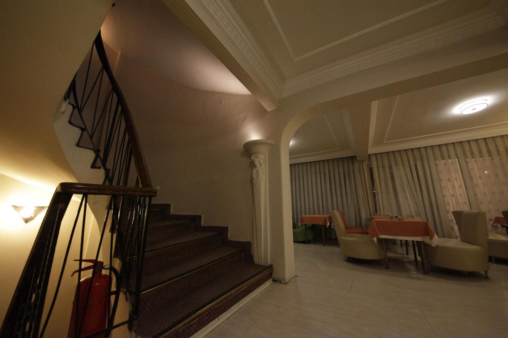 Taksim Sato Hotel อิสตันบูล ภายนอก รูปภาพ